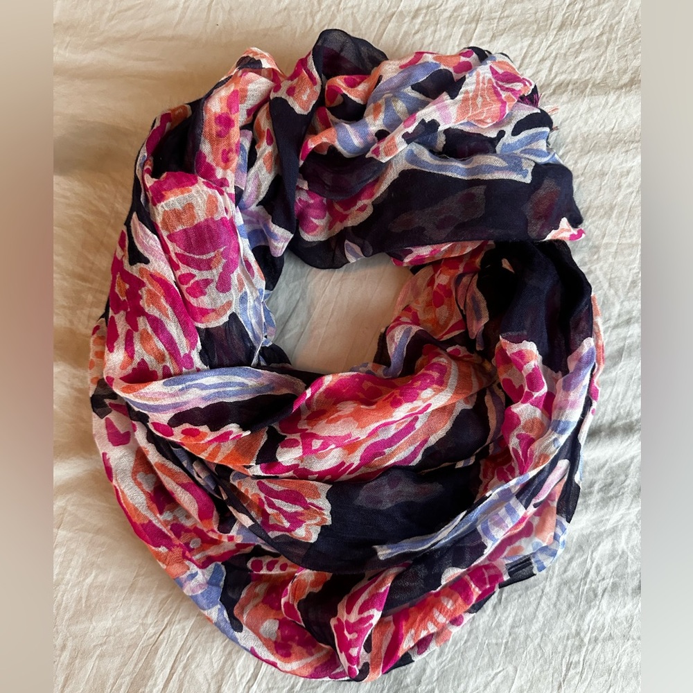 Lilly Pulitzer Oversized Scarf~perfect condition. 🌺